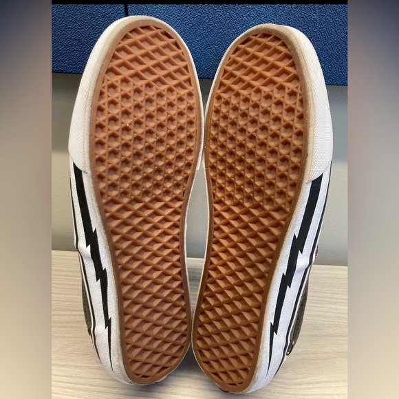 VANS Harry Potter Checkerboard House Decal Shoes- Unisex - Picture 8 of 9